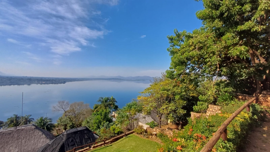 4 Bedroom Property for Sale in Kosmos North West